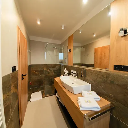 Lambert Residences 3* Lučenec