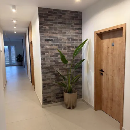 Lambert Residences 3*