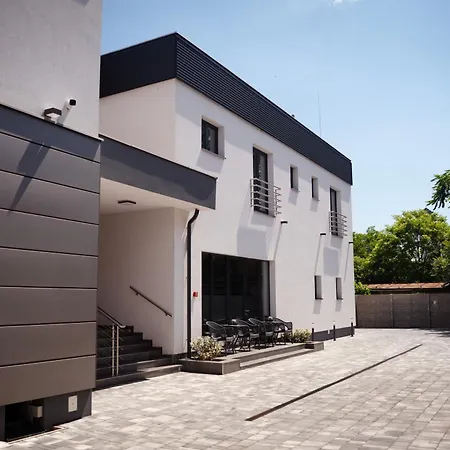 Lambert Residences 3*